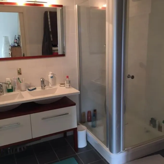 Bright Modern House, In Mountains Close Grenoble Saint-Martin-d'Uriage 0*,  Франция